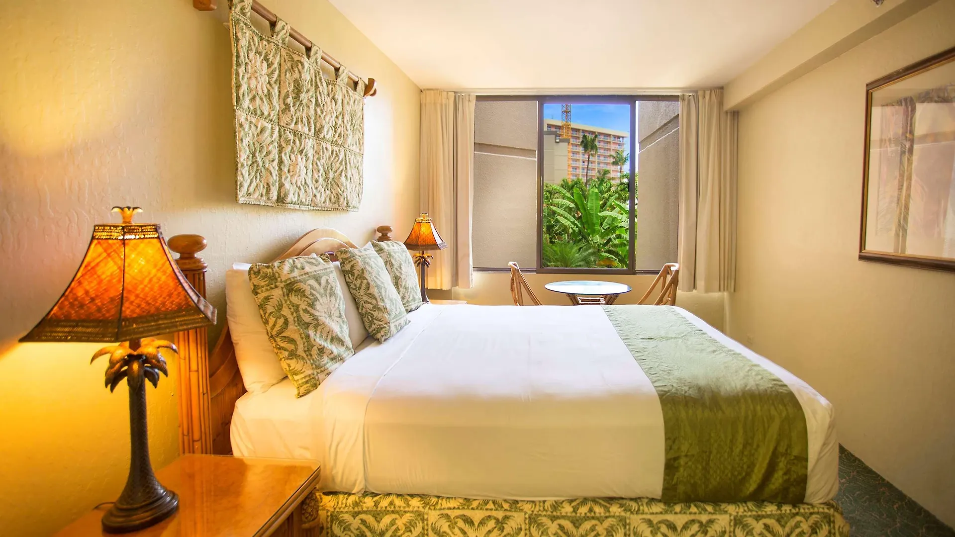 Aston Kaanapali Shores Лахайна Апарт-отель