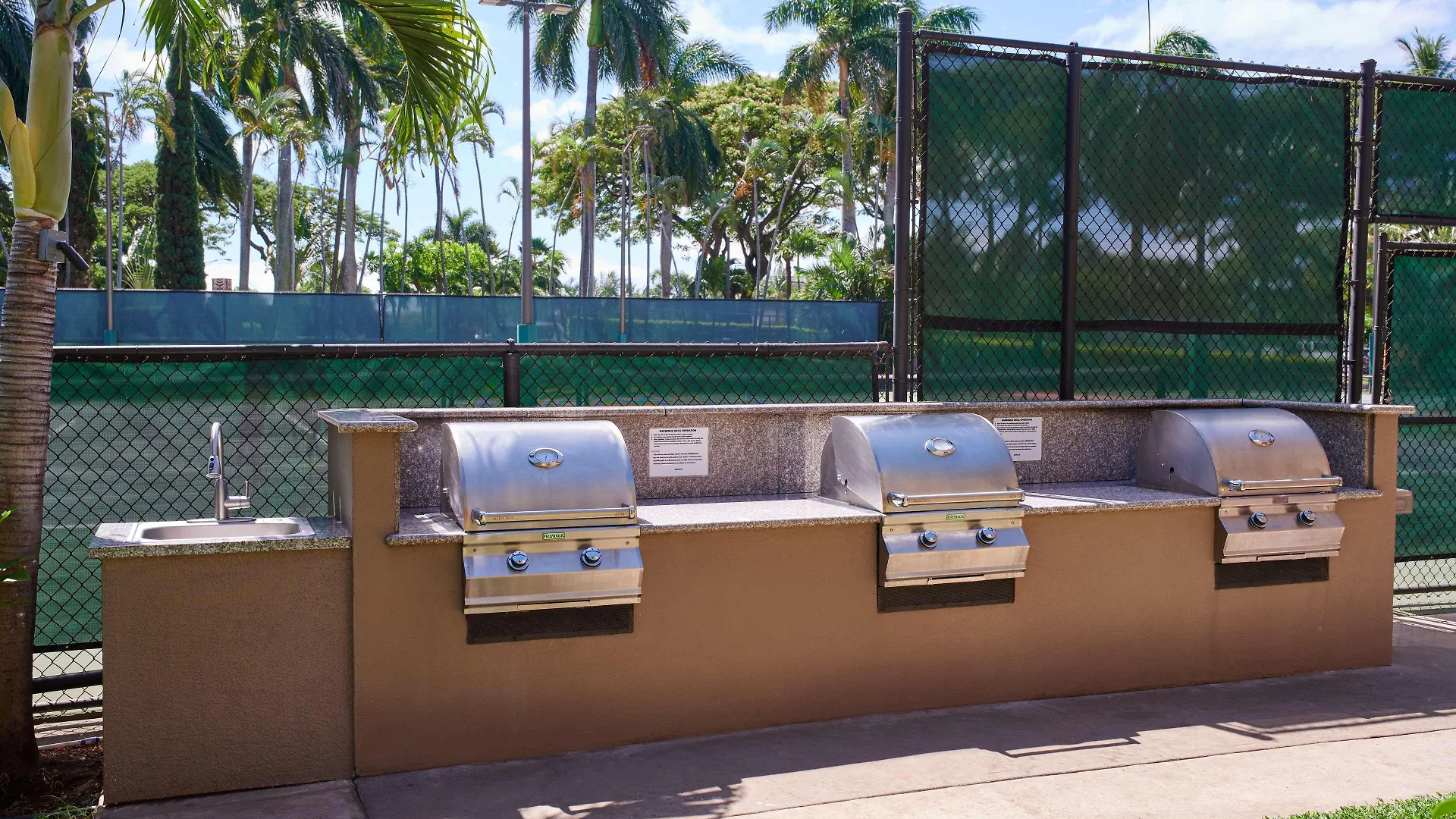 **** Апарт-отель Aston Kaanapali Shores Лахайна США