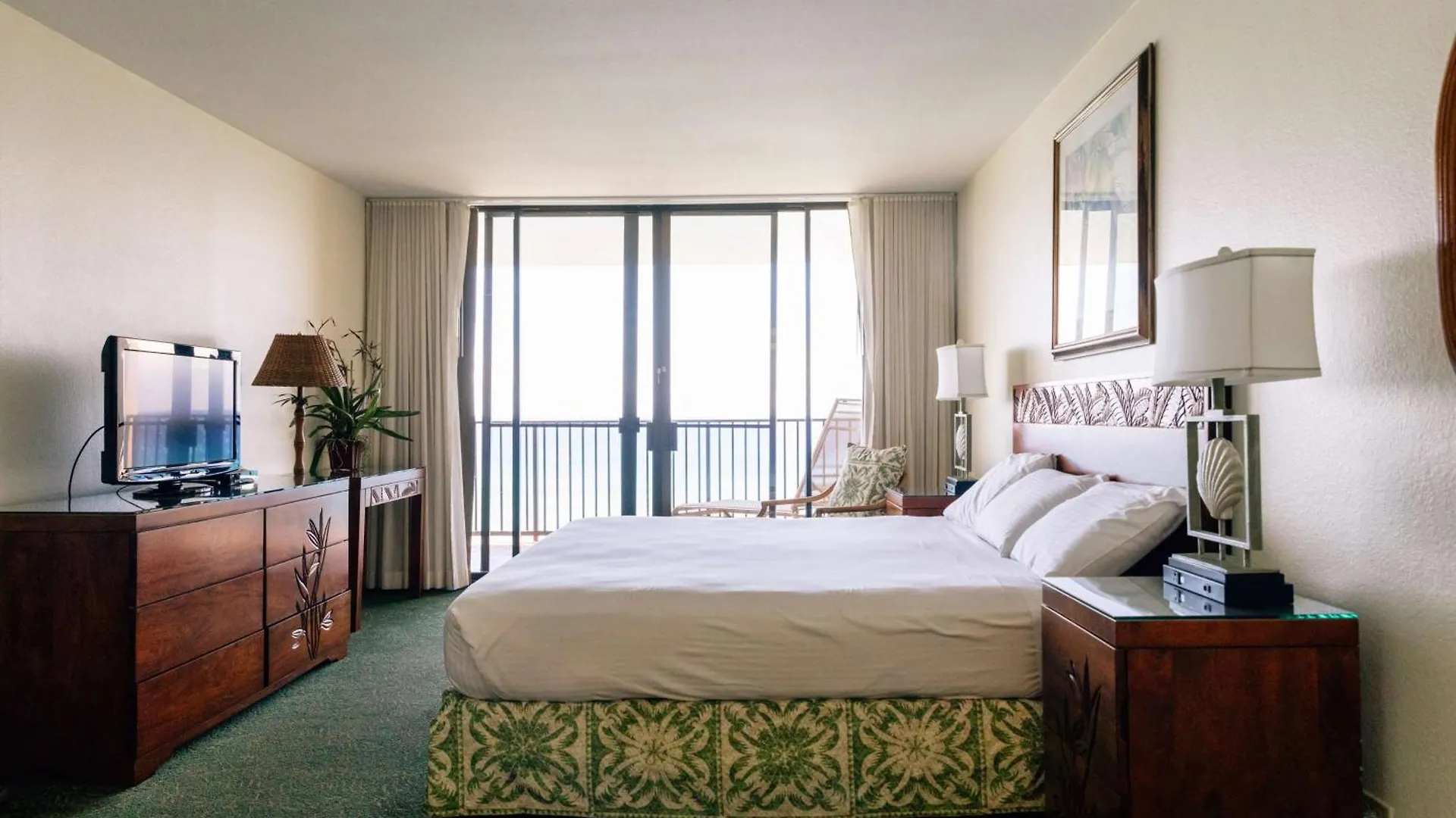 Aston Kaanapali Shores Лахайна Апарт-отель